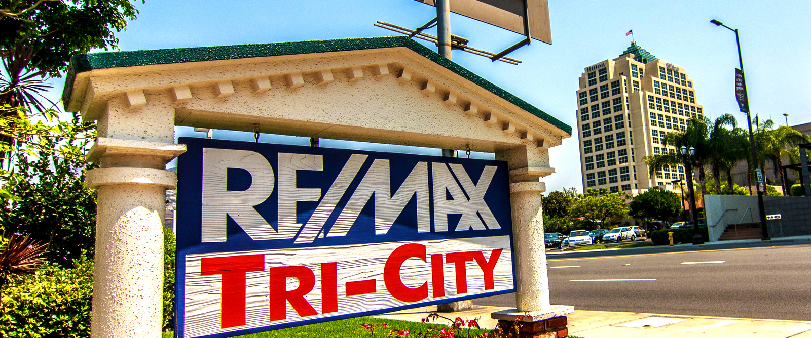 Slide 3 - RE/MAX TriCity