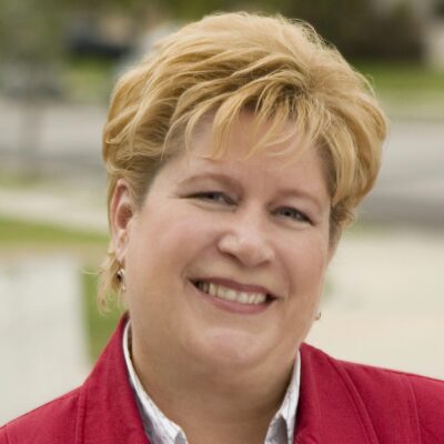 Weaver, Cherryl (cropped)